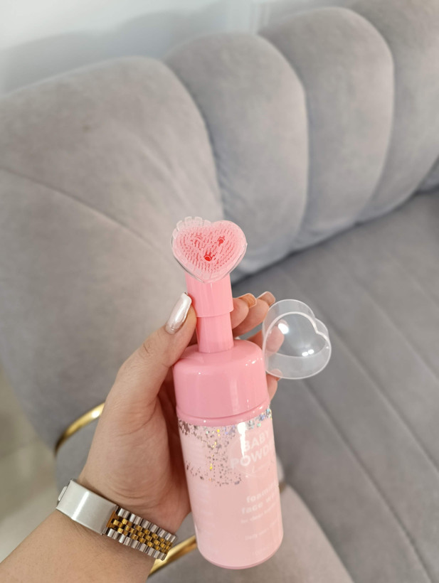 فوم شستوشوی صورت براشدا با سری قلبی