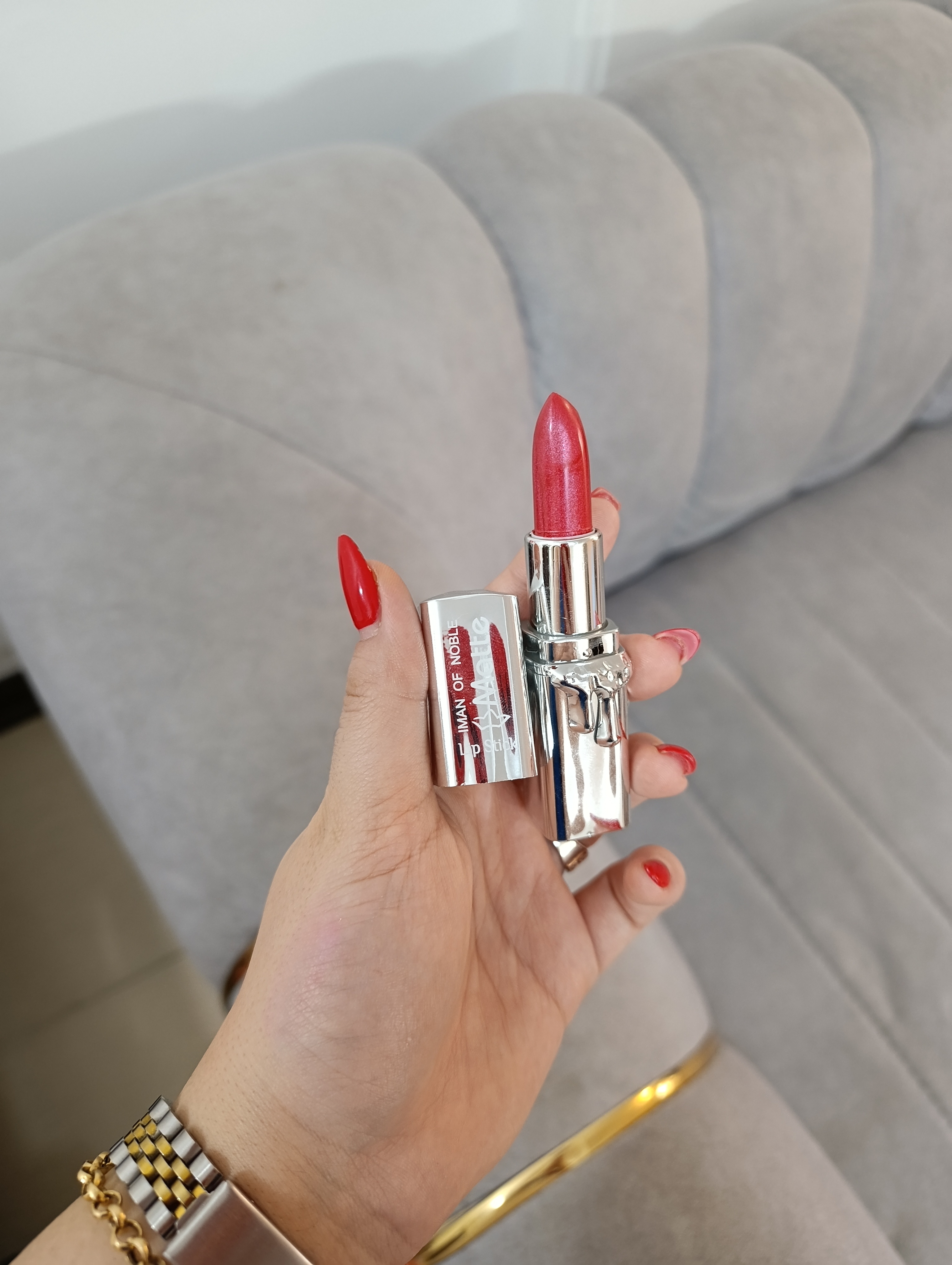 رژ لب جامد شاین دار