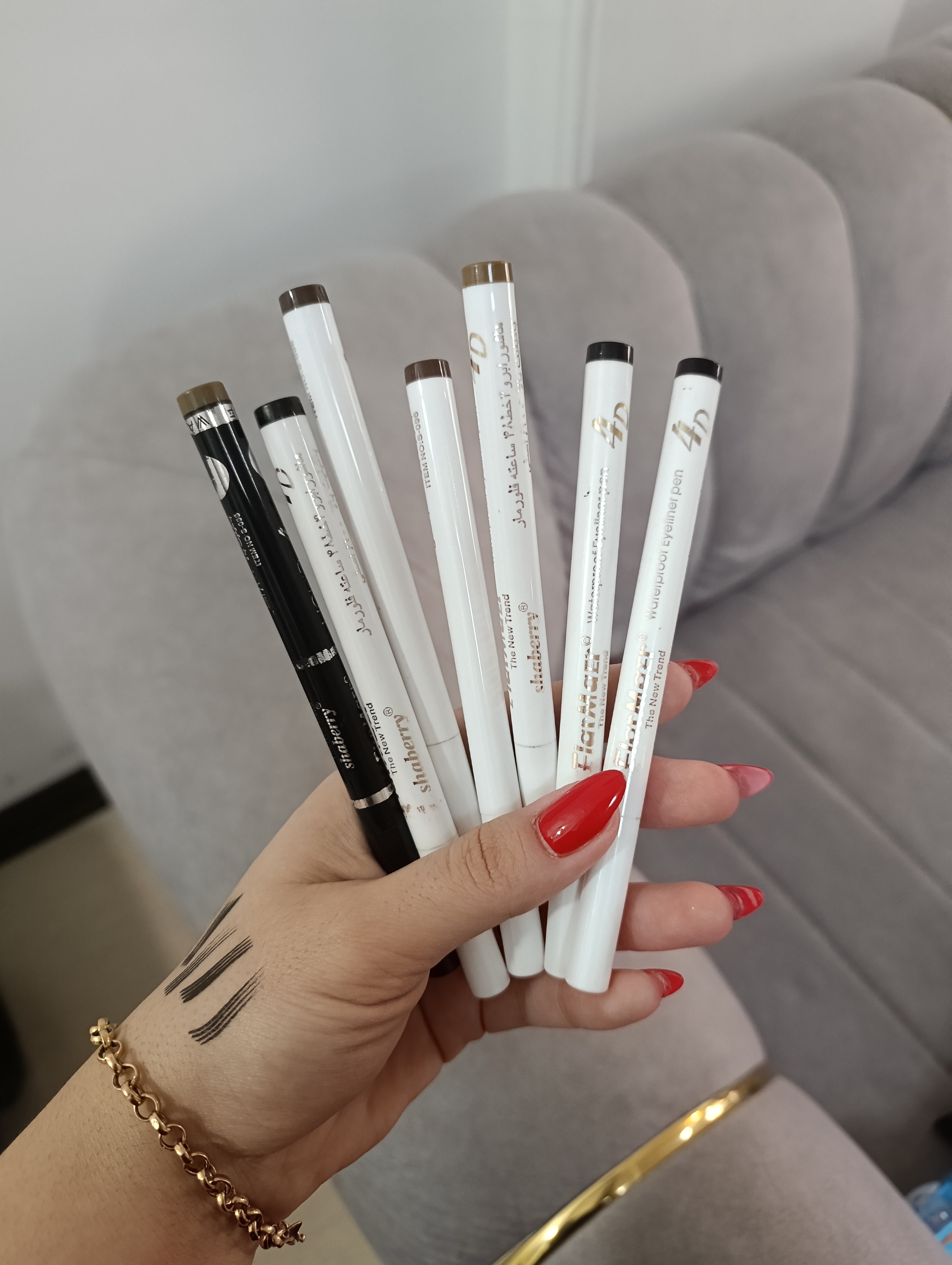 هاشور ابرو ۲۴ساعته